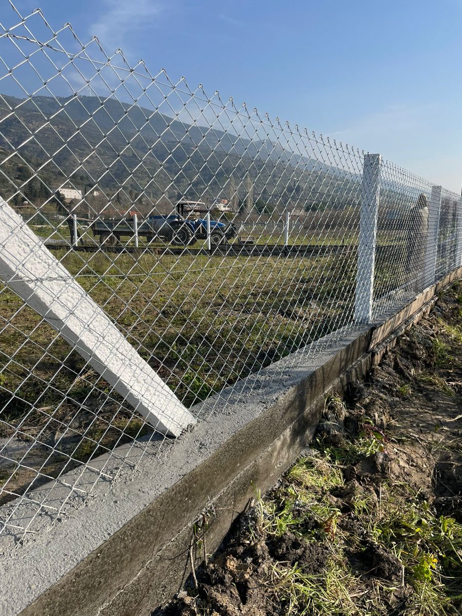 Beton Direkli Tel Çit